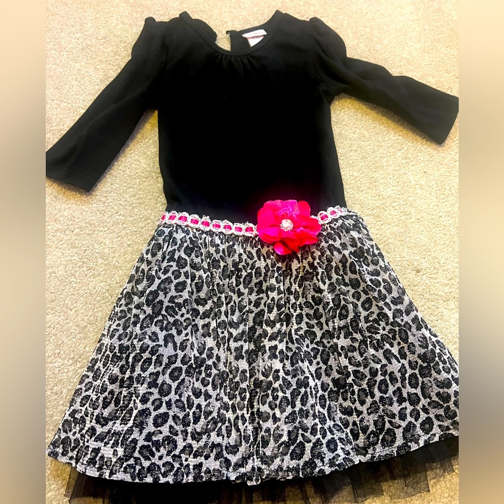 Youngland Dress Size 5 girls
